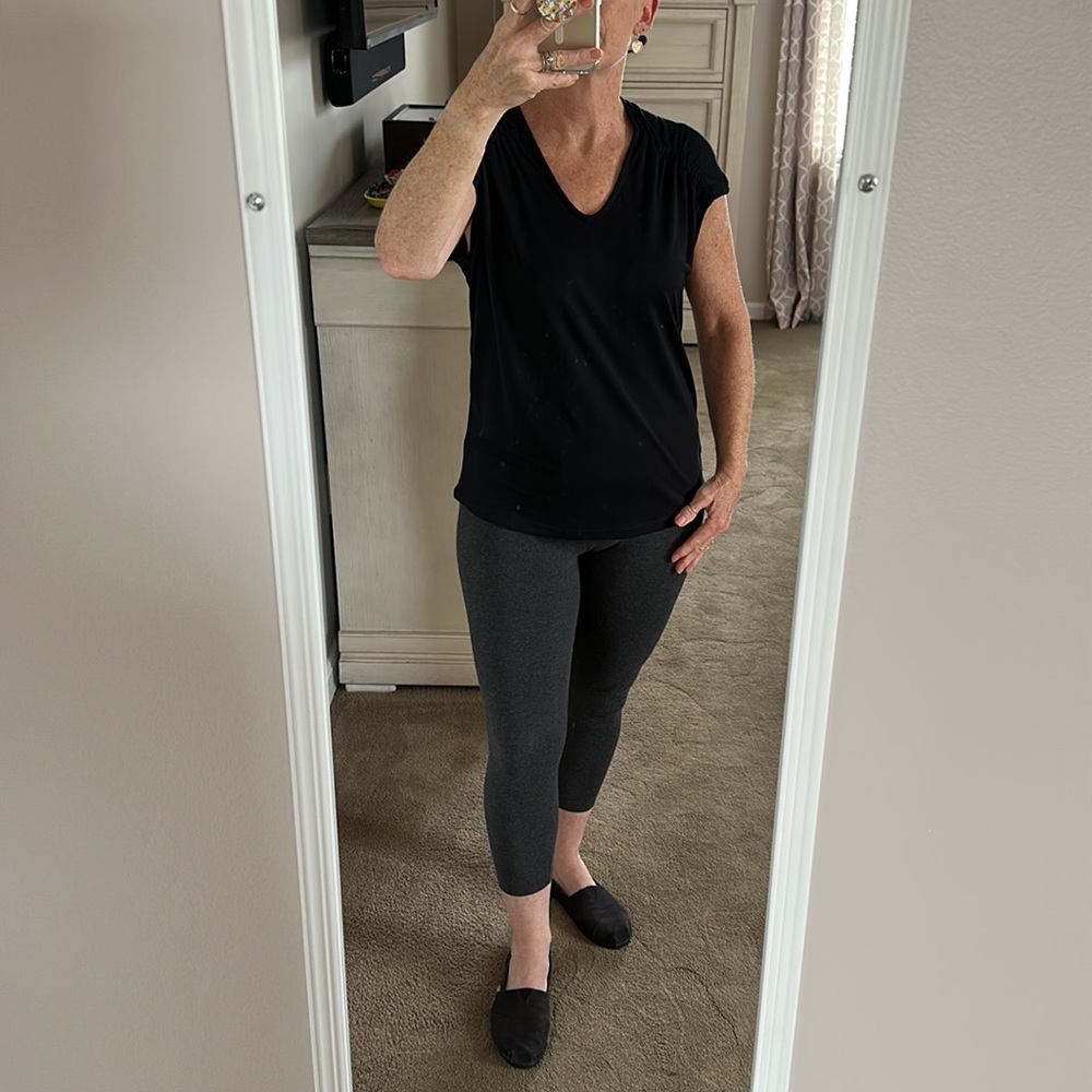 Nine West Short Sleeved V-Neck Ruched Detail Top - Picture 2 of 8